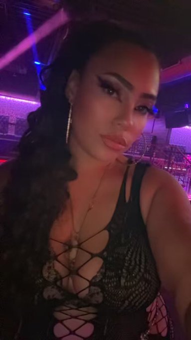 Happy thanksgiving 🍁🦃 🥰🥰😘😘 https://t.co/qmvKktismy<a href="/tag/florida"class="tags"><span>#florida</span></a><a href="/tag/tampa"class="tags"><span>#tampa</span></a><a href="/tag/stripper"class="tags"><span>#stripper</span></a>