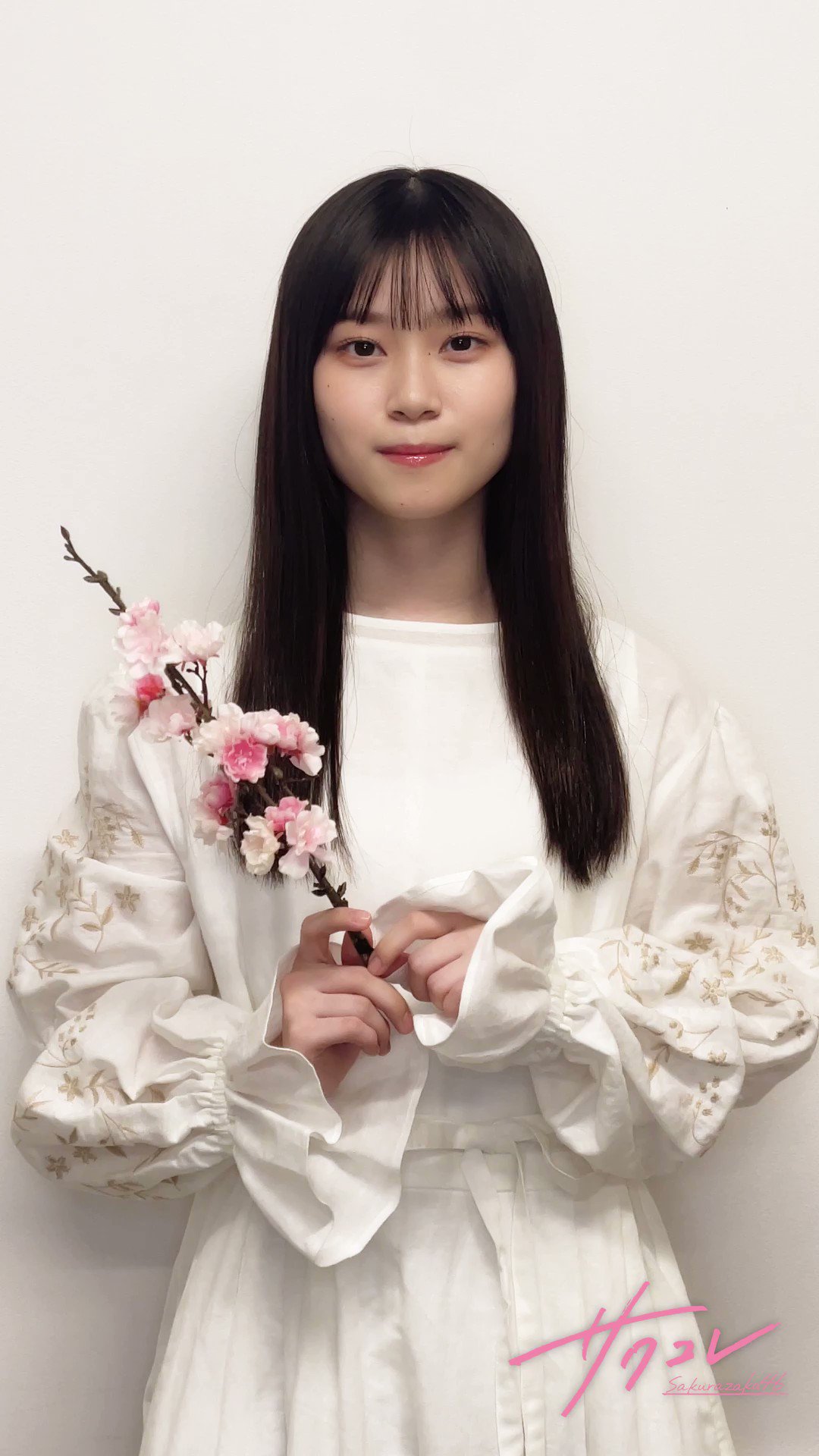 クリアファイル（HKT48＆欅坂46） HKT48 宮脇咲良 欅坂46 平手友梨奈 クリアファイル - メルカリ