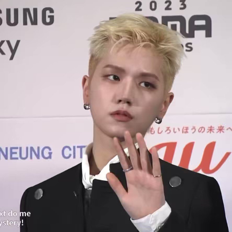 riwoo pics WHO! on X: 