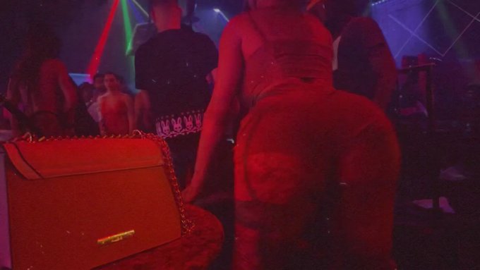 Good Morning ☀️  👇🏼more  https://t.co/9MMdbot8Bx https://t.co/PHE4VQFQZp