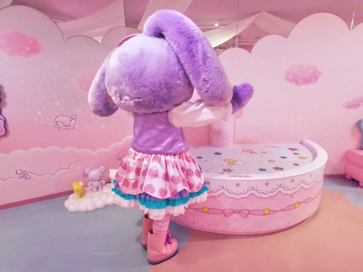 本日12月3日は、 ラララフローラの誕生日💜 リリーボンボンズの一員で