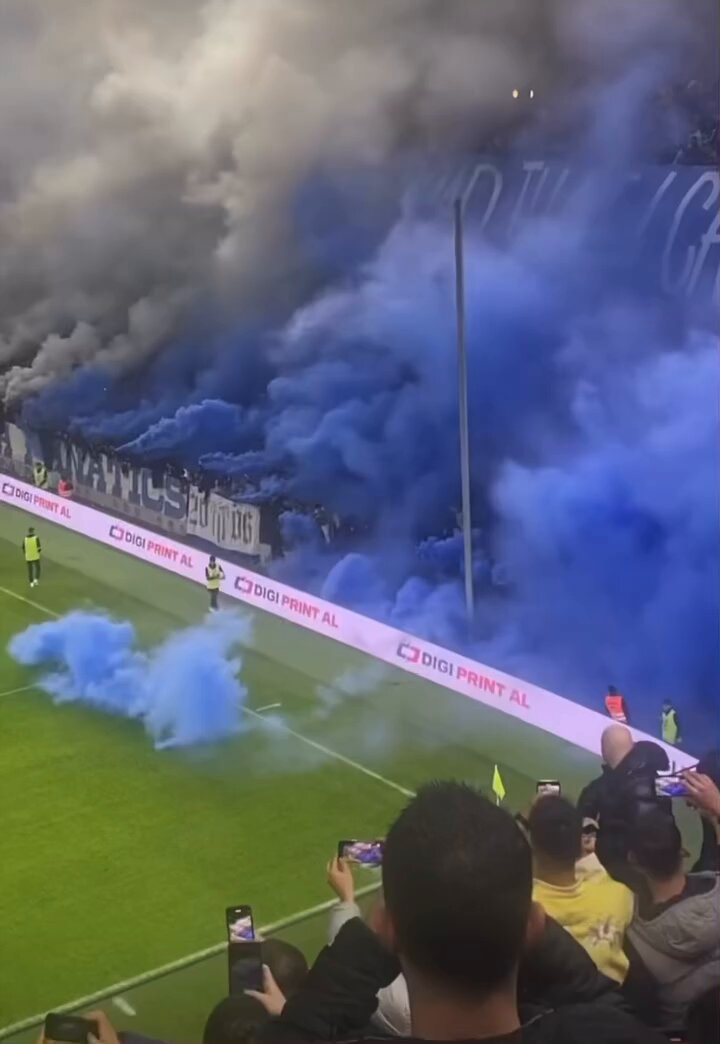 𝐂𝐚𝐬𝐮𝐚𝐥 𝐔𝐥𝐭𝐫𝐚 𝐎𝐟𝐟𝐢𝐜𝐢𝐚𝐥 on X: 03/12/2023 Albania🇦🇱 KF  Tirana - FK Partizani. Tirona Fanatics pyro in the derby   / X