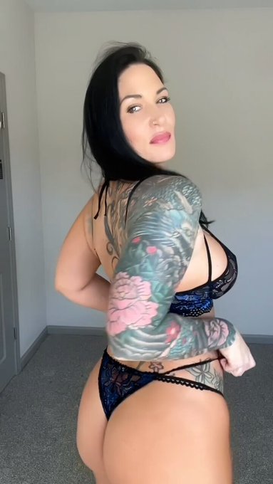 Hey!!! I just wanted to see you smile https://t.co/fXPX4lUQbV