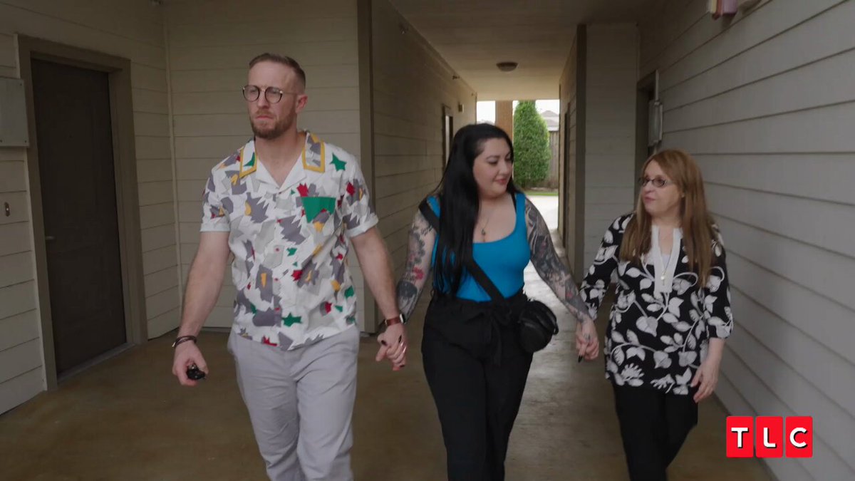TLC Network on X: All. Bets. Are. Off. 👏 #sMothered / X
