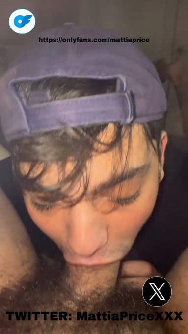 🇬🇧: like every morning a nice cock to taste never hurts. Watch this nice blowjob and see how she filled