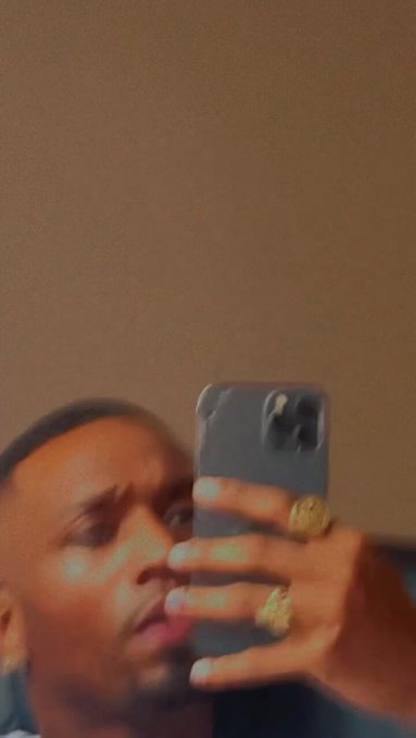Him: show me your haircut 
Me: https://t.co/S29XwHftvU