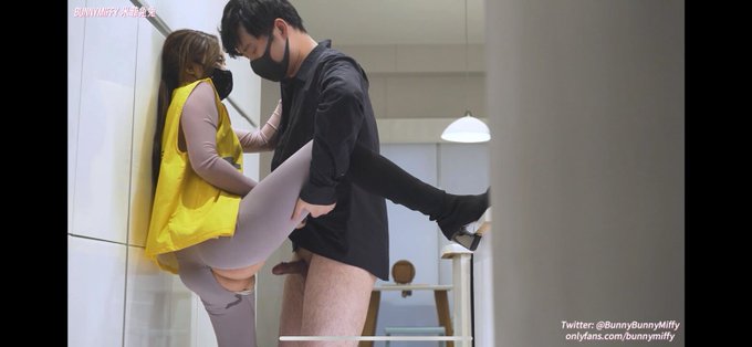 送外卖被小哥哥撕开瑜伽裤操的我水都喷出来了。。。  @xyberlabs @xyberdolls @xybereum https://t.co/wSOdn18NYi<a class="tags" target="_blank" title="On Twitter" href="/?out=eyJ0eXAiOiJKV1QiLCJhbGciOiJIUzUxMiJ9.eyJpYXQiOjE3MjY4Nzc1MjAsImlzcyI6InR3cG9ybnN0YXJzLmNvbSIsIm5iZiI6MTcyNjg3NzUyMCwiZXhwIjoxNzU4NDEzNTIwLCJyZWRpcmVjdF91cmwiOiJodHRwczovL3R3aXR0ZXIuY29tL3h5YmVybGFicyJ9.LWM3uIKc1G1oRoKhpaOWEu0qO1566YsqelHPRTbnFWoXF5OvQX1UzbckUV0q2Xga4qBrTmlYx5hEW-spicVbdg">@xyberlabs</a><a class="tags" target="_blank" title="On Twitter" href="/?out=eyJ0eXAiOiJKV1QiLCJhbGciOiJIUzUxMiJ9.eyJpYXQiOjE3MjY4Nzc1MjAsImlzcyI6InR3cG9ybnN0YXJzLmNvbSIsIm5iZiI6MTcyNjg3NzUyMCwiZXhwIjoxNzU4NDEzNTIwLCJyZWRpcmVjdF91cmwiOiJodHRwczovL3R3aXR0ZXIuY29tL3h5YmVyZG9sbHMifQ.ezBGchhI3GJ3l_LfRkl14zc1Pqx_kv9nVEqRMwrlJ-jYqpiEGi5GdPdbnW4IjuLzhLR41c8LrQmmj0rjBFNFFA">@xyberdolls</a>