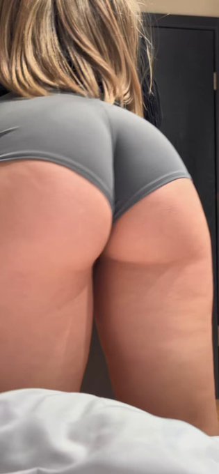 I just did it 😨 RT for eat that 🍑 https://t.co/cCcqKIdYlE