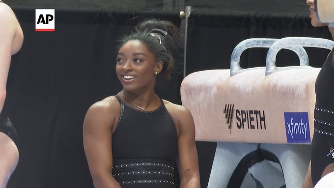 SIMONE BILES - Página 9 AeWq97aMTBfTteUu?format=jpg&name=small