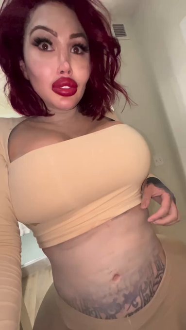 covered my tatts w makeup! 👀 always my fav version of me but unfortunately thats unable to happen lol