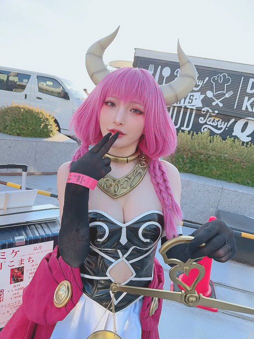 美女とコスプレイヤーに関する画像