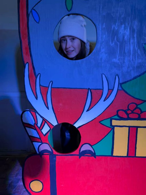 2 holes 1 hoe https://t.co/sAM7NkLA3f