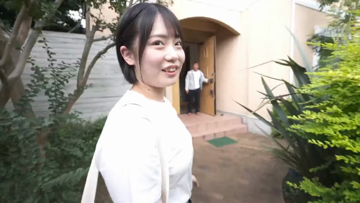 西川はる 新人20歳 帰宅部だけどセックスは大好きッ!笑顔で精子飲んじゃうショートカットごっくん美少女AVdebut
