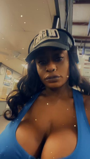 Let&rsquo;s work out together! https://t.co/VVpKPj5tPK #kelliprovocateur #fitness #gymmotivation #ebonygoddess<a href="/tag/fitness"class="tags"><span>#fitness</span></a><a href="/tag/workout"class="tags"><span>#workout</span></a><a href="/tag/fit"class="tags"><span>#fit</span></a><a href="/tag/chicago"class="tags"><span>#chicago</span></a><a href="/tag/gymmotivation"class="tags"><span>#gymmotivation</span></a>