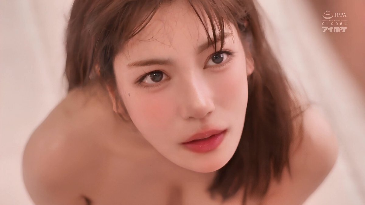 「长视频」簡直猶如九天玄女下凡塵~
This delicate face is so beautiful~