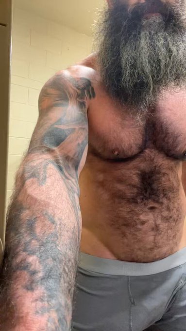Morning workout. I’ve got these underwear sold. Trying to make them more worth while. https://t.co/M