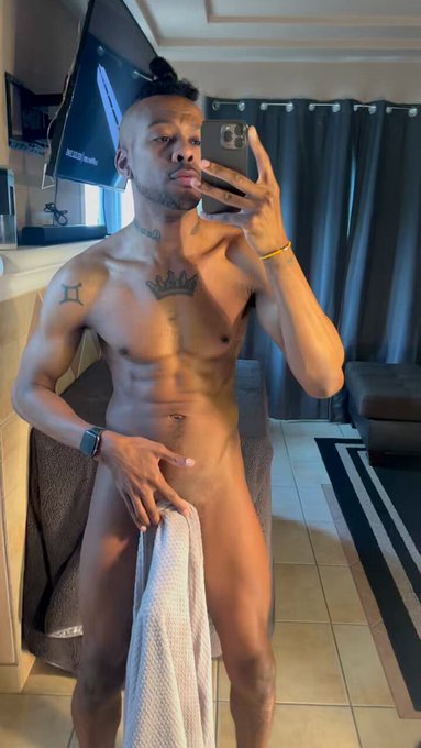 Oops. I dropped my towel   https://t.co/L0FtKjLMgB 🔥 SALE https://t.co/93ajtLDPnb