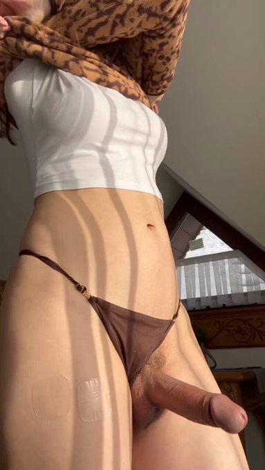 Almost ready to ski down 🎿💦🤣 https://t.co/B2uoGdSwiW<a href="/tag/bimbo"class="tags"><span>#bimbo</span></a>