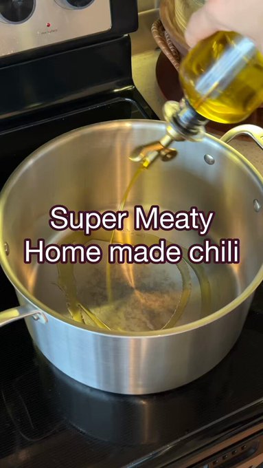 On today&rsquo;s episode of Lauren being domestic AF. Here&rsquo;s the best home made chili EVER 😛😋 https://t.co<a href="/tag/firstdate"class="tags"><span>#firstdate</span></a>