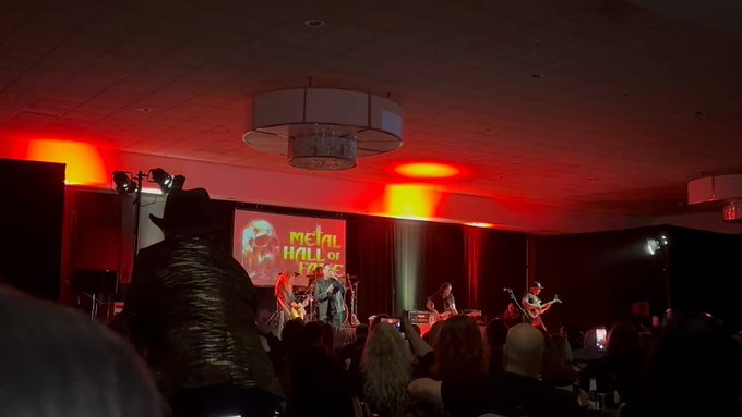 Omfg😭🥰 https://t.co/y4XvpL7Xu3<a href="/tag/realloyalfans"class="tags"><span>#realloyalfans</span></a>