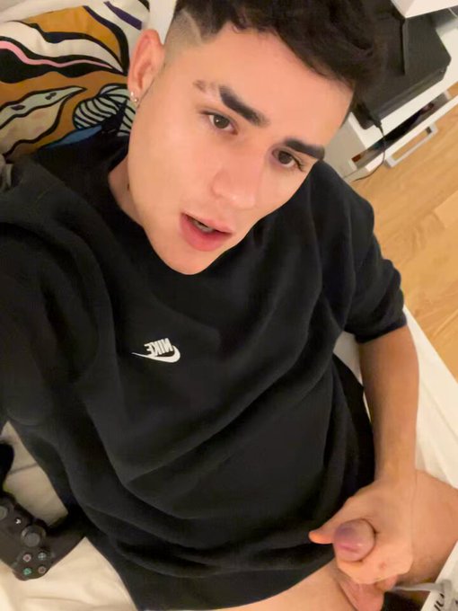 heyy ? 

https://t.co/49Qul4aMoS 3usd https://t.co/Qni5G8ocBM