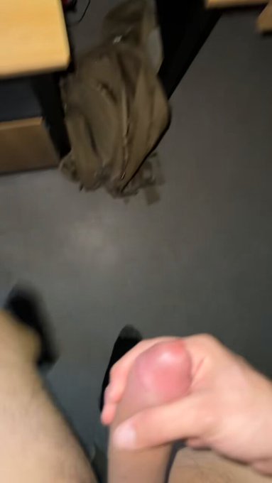 Wish this was down someone's throat 😭 as well as someone's in mine 👅😛 https://t.co/P469oo7jRR