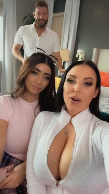 I love my life ? @violetsaucy @AkaXanderCorvus 

New @Brazzers scene coming soon ? https://t.co/JWdF