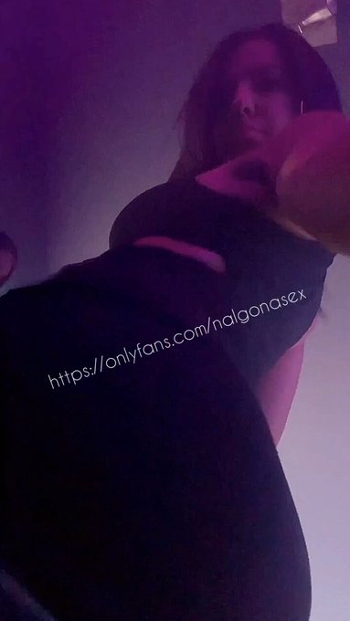 Amados m&iacute;os ayuden con muchos RT🔥  RT,RT, RT,RT🔥🔥  Estoy en #Guayaquil quien para hacer contenido que<a href="/tag/guayaquil"class="tags"><span>#guayaquil</span></a><a href="/tag/onlyfans"class="tags"><span>#onlyfans</span></a><a href="/tag/colaboraciones"class="tags"><span>#colaboraciones</span></a>