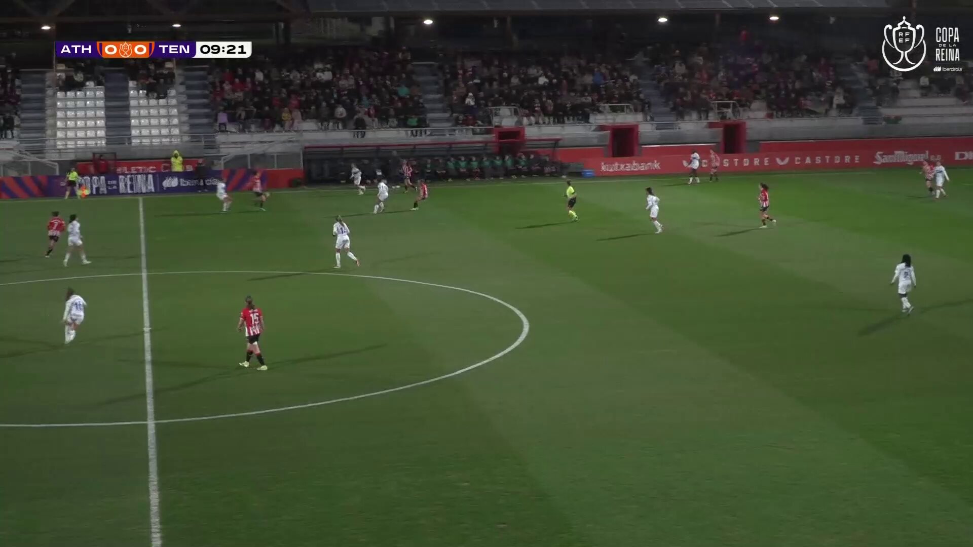 ⚽️ ¡¡¡𝗚𝗢𝗢𝗢𝗢𝗢𝗢𝗟!!!  🔥 𝗔𝗻𝗲 𝗘𝗹𝗲𝘅𝗽𝘂𝗿𝘂 pone por delante a las leonas tras una jugada soberbia🆚 @AthleticClubFem | 1-0 |  @UDCATenerife | 10’📺  #CopaDeLaReina 🏆 | #FUTFEMRFEF