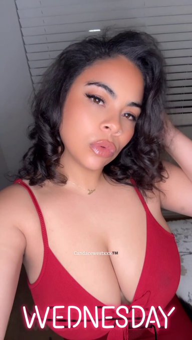 2 pic. Did my makeup just to let him ruin it ? https://t.co/xMghMJvINc