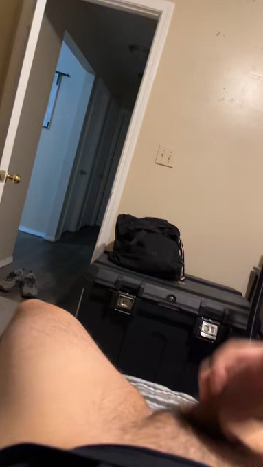 Who wants dessert. 😈💦👅 https://t.co/muvH3C4LIm