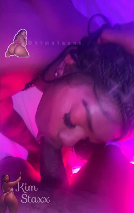 Did she treat you right on Valentine&rsquo;s Day ? 💋 https://t.co/RCOLRKTGmz