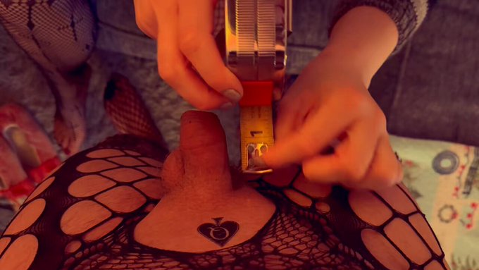 This is why whitebois stay pussy free and their girlfriends fuck black bulls 🤭 https://t.co/eUW41vhz