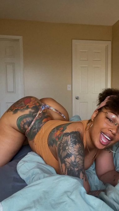 Gatekeeper of the cheeks🍑