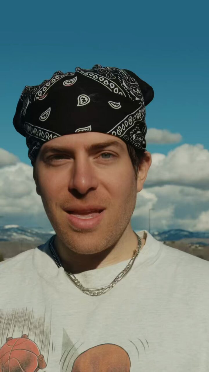 Hoodie allen twitter hotsell