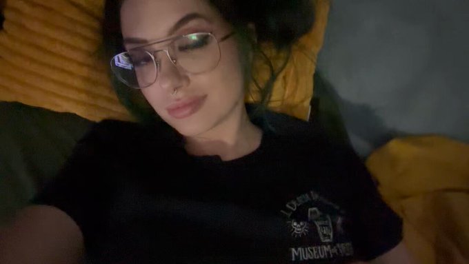 this is what it would look like if you were on top of me YW 🤍🫶🏻 https://t.co/S4YX6a09yy