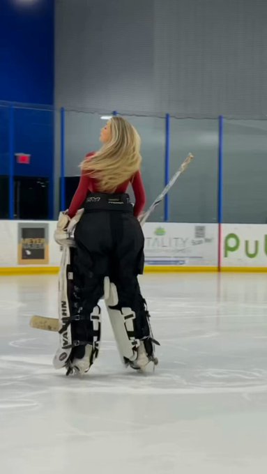 Mikayla Demaiter’s pics and videos