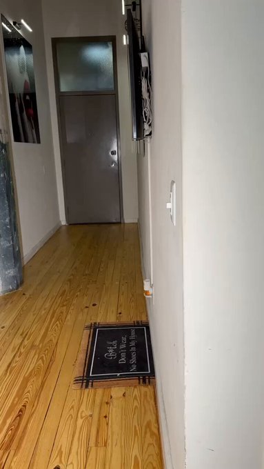 WHO CALLED THE COPS ON US @Blahgigi_ 🤔 @LissaAires1 WAS NOT INVITED 🫤 SHOT BY: 🙋🏾&zwj;♂️ TEAMGOLDDIMES BABY<a class="tags" href="/tag/blahgigi_">@blahgigi_</a><a class="tags" href="/tag/lissaaires1">@lissaaires1</a><a href="/tag/squad"class="tags"><span>#squad</span></a><a href="/tag/teamgolddimesbaby"class="tags"><span>#teamgolddimesbaby</span></a>