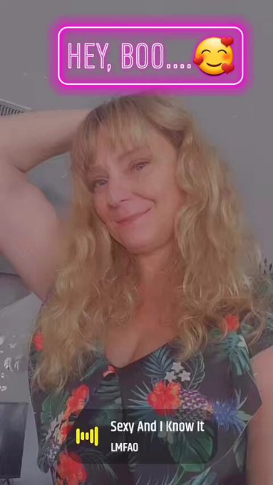 Feeling myself this Milf Monday! 😝🥰 #feelgood #ContentCreator https://t.co/zhF70CtBMc<a href="/tag/feelgood"class="tags">&#35;feelgood</a><a href="/tag/contentcreator"class="tags"><span>&#35;contentcreator</span></a>