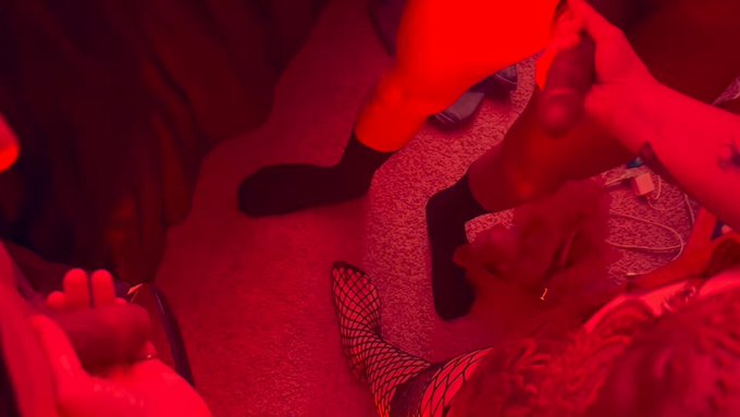 This is why women prefer black men 🤭 https://t.co/YNOAE69I7B