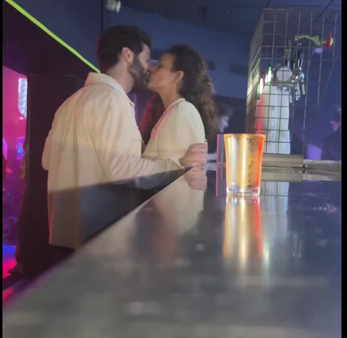 Superbe soir&eacute;e .. merci  @le_jarl https://t.co/bAYwdrpjAE<a class="tags" target="_blank" title="On Twitter" href="/?out=eyJ0eXAiOiJKV1QiLCJhbGciOiJIUzUxMiJ9.eyJpYXQiOjE3MjkyNzkxNTAsImlzcyI6InR3cG9ybnN0YXJzLmNvbSIsIm5iZiI6MTcyOTI3OTE1MCwiZXhwIjoxNzYwODE1MTUwLCJyZWRpcmVjdF91cmwiOiJodHRwczovL3R3aXR0ZXIuY29tL2xlX2phcmwifQ.iFZymAkayY3Cn9bZVLQbx_OhhoIAp61itocOqRdWCRtSiEhLkx68-2z3d_oSmvR7-4c-f_Zx2ZjO-Ms8ujYCAw">@le_jarl</a><a href="/tag/mlrgirls"class="tags"><span>#mlrgirls</span></a>