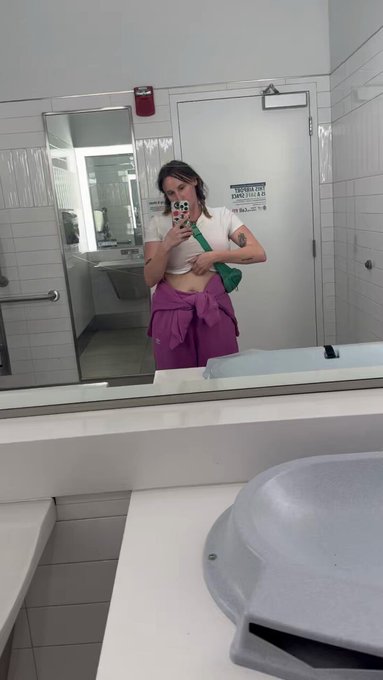 Wanna see more?  Dropping tiddies in Seattle next Alaska!!! https://t.co/dS5F89JG6D<a href="/tag/chiefskingdom"class="tags"><span>#chiefskingdom</span></a>