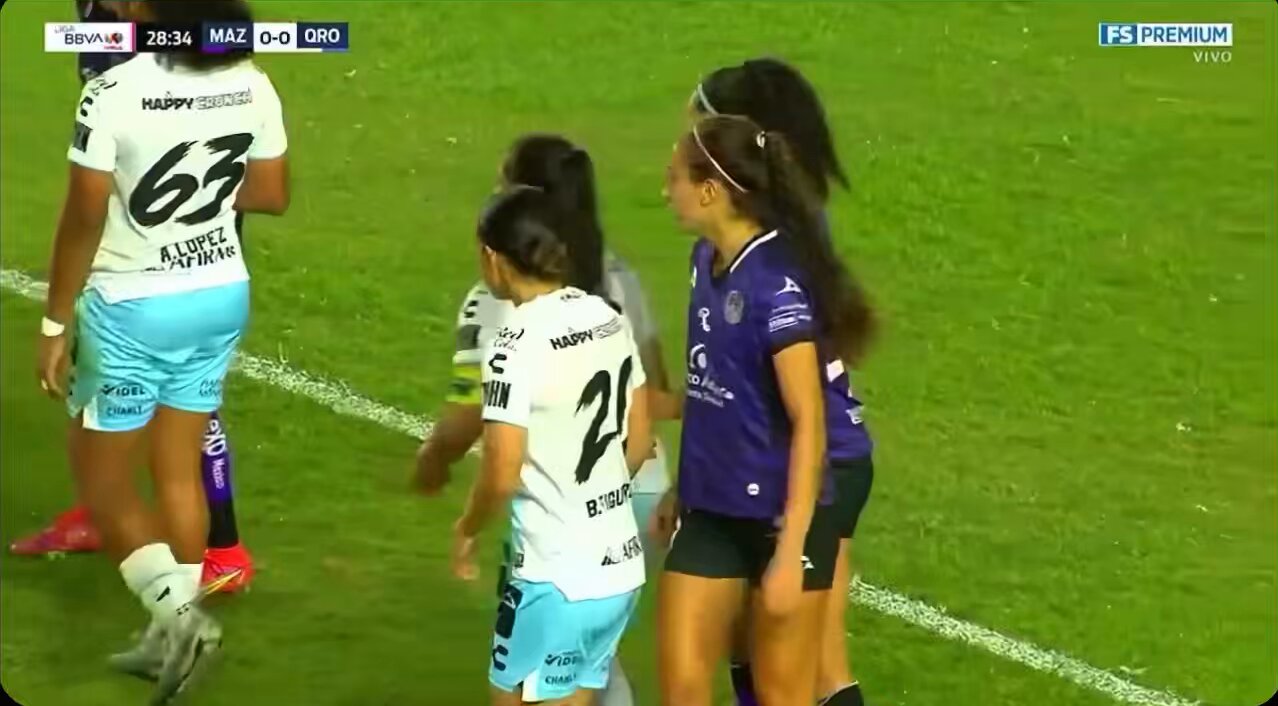 💥 Cabezazo Mortal 💥@GallosFemenil 🐓 toma la ventaja en Sinaloa 🔛