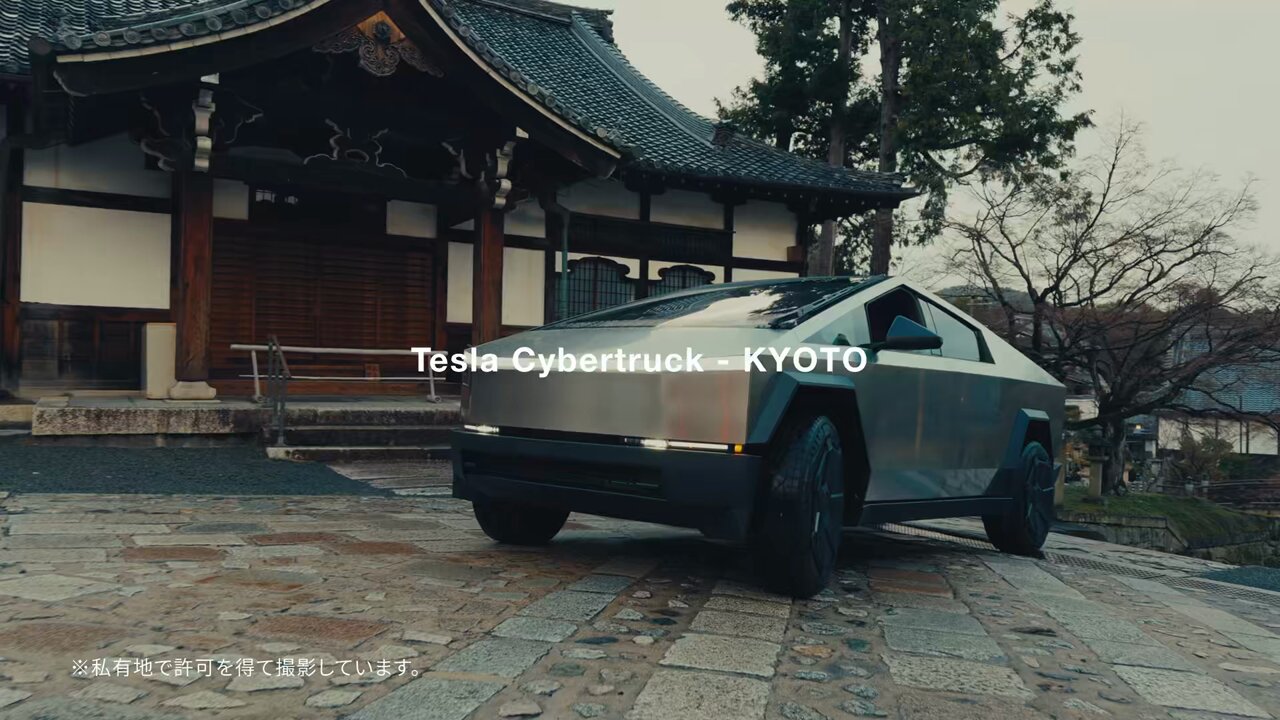 テスラ テスラのサイバートラック、ギガテキサスで後輪操舵機能を披露