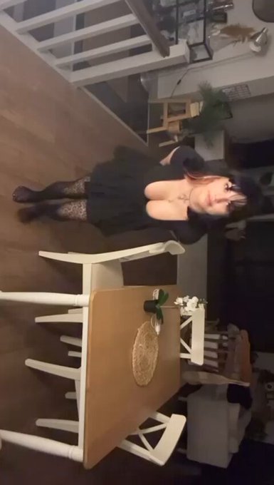 K&ouml;lelere bayram şekerim var 🍭 https://t.co/6IU3KbZDyT