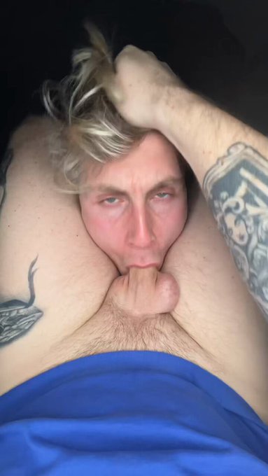 Would you face fuck me? https://t.co/rGKlESsBpK