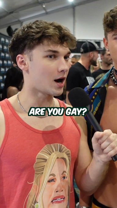 Do porn stars use Viagra? ? @DrakeVonXXX https://t.co/4fktBchUuA