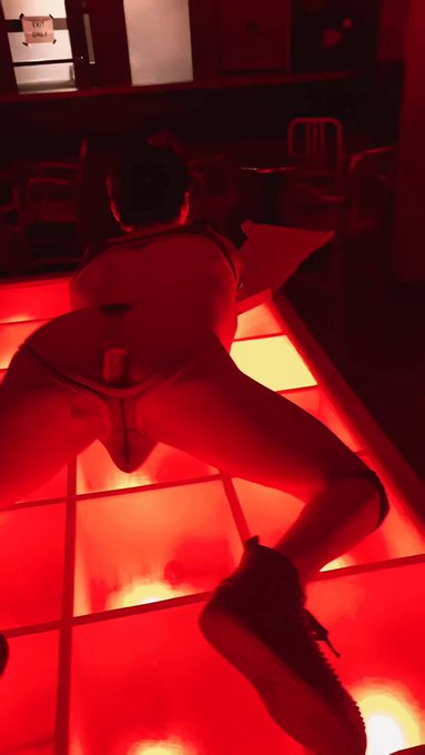 Omg I was out of control at the strip club the other night!!! I did some WILD shit on stage&hellip;. What would