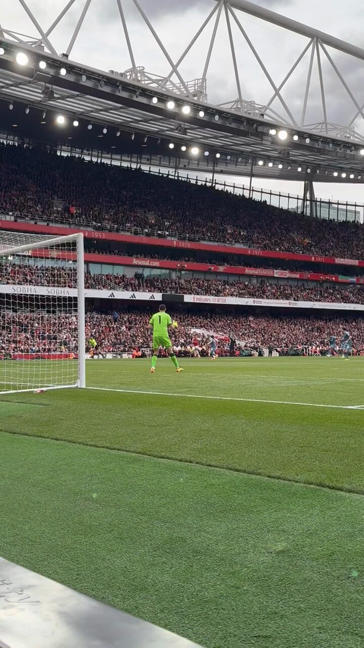 So close from Bukayo Saka! It remains scoreless in North London...