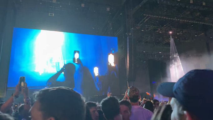 3 pic. Had such a blast @ #Coachella2024 didn’t get to many pics bcus I just vibed. Plus I only dressed